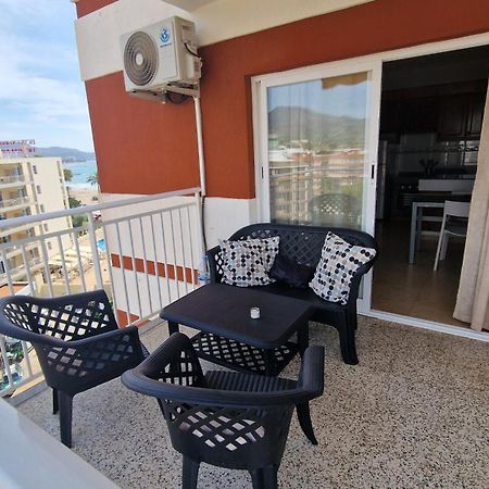 Ferienwohnung Apartamento De 1 Habitacion Frente Al Mar Y Con Piscina Benicàssim Exterior foto