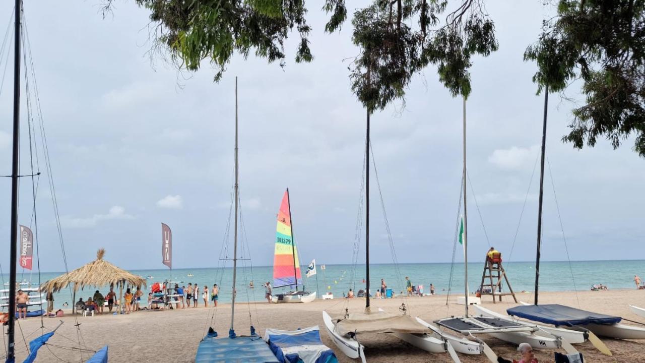 Ferienwohnung Apartamento De 1 Habitacion Frente Al Mar Y Con Piscina Benicàssim Exterior foto