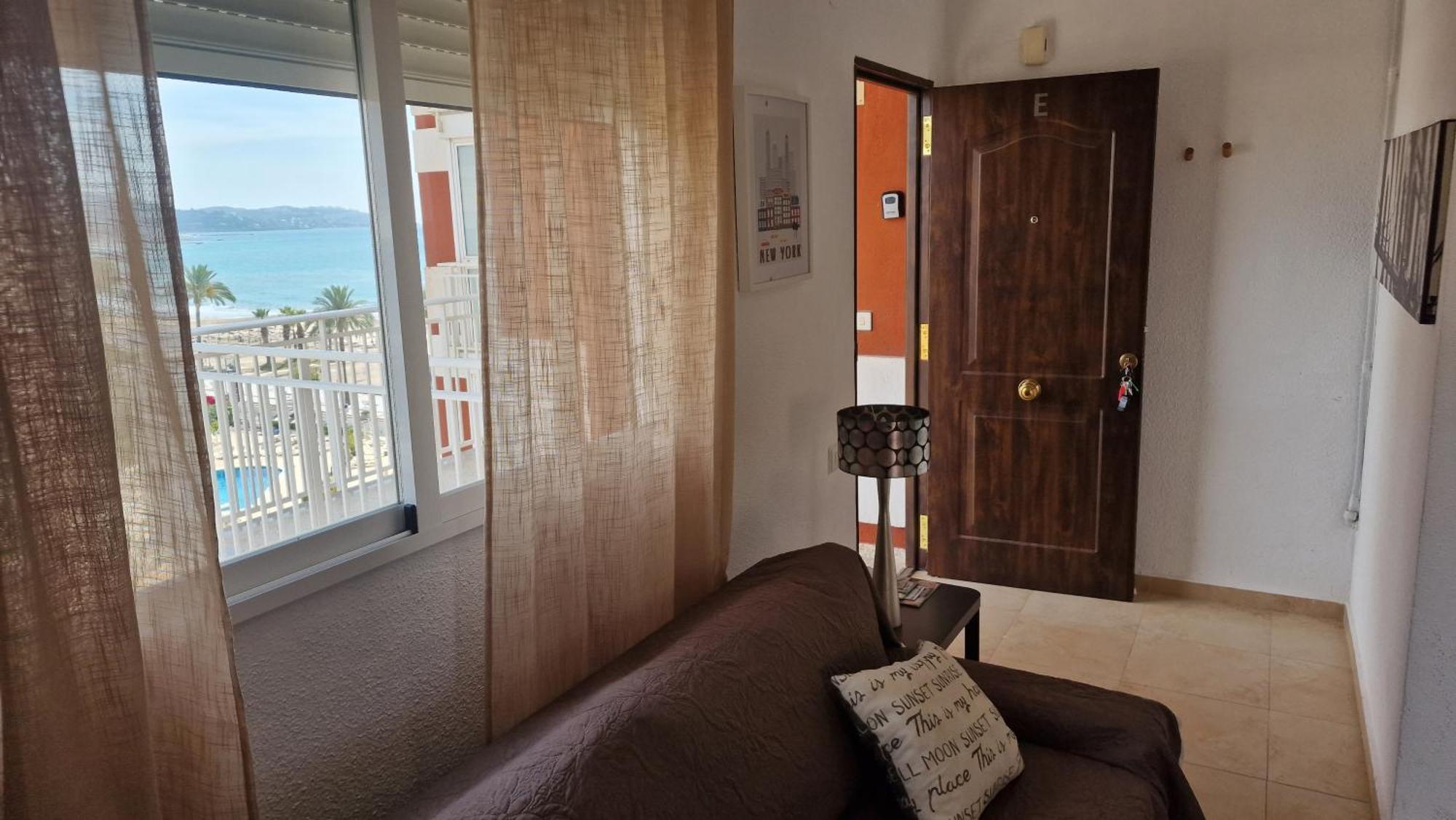 Ferienwohnung Apartamento De 1 Habitacion Frente Al Mar Y Con Piscina Benicàssim Exterior foto