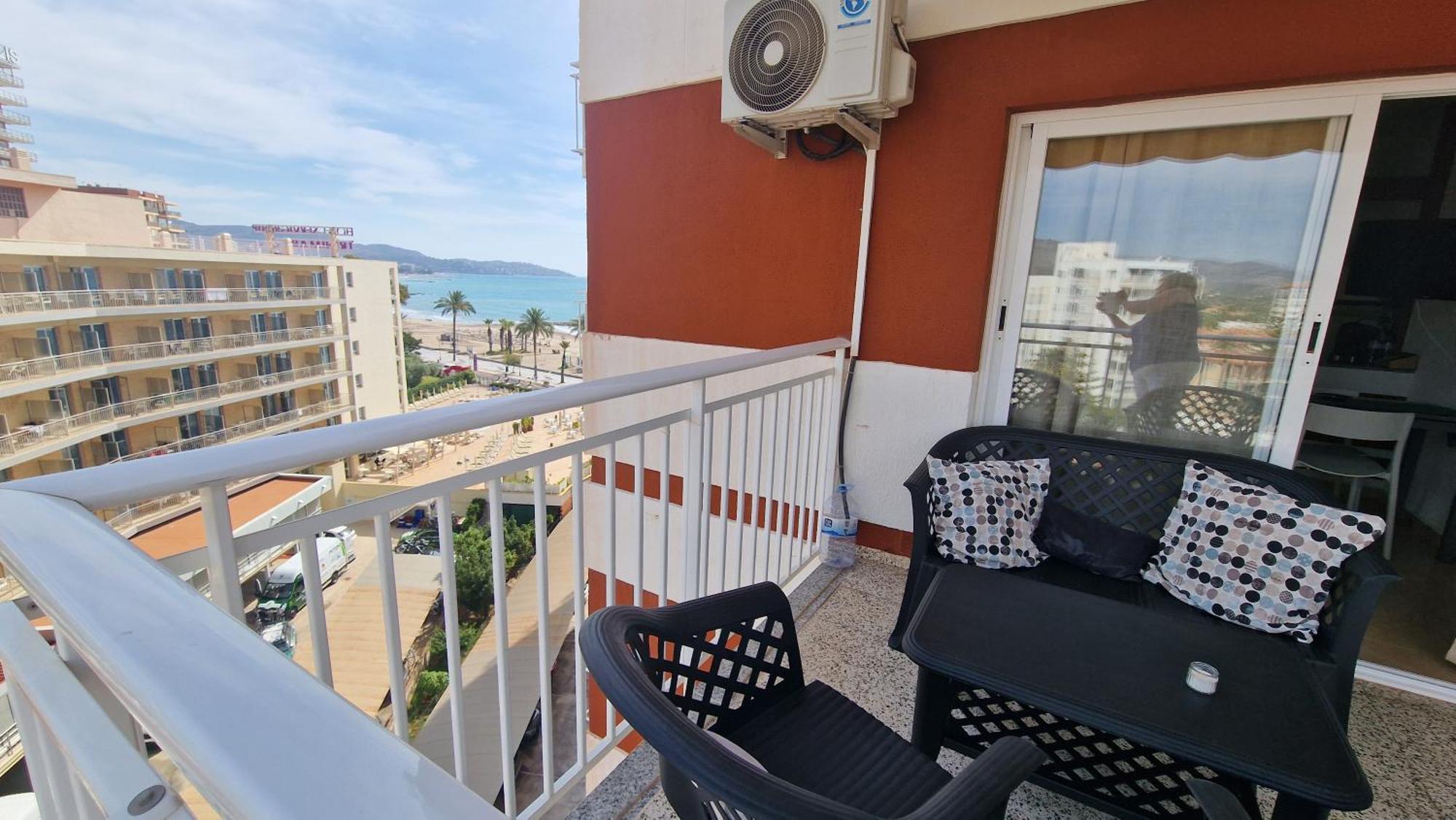 Ferienwohnung Apartamento De 1 Habitacion Frente Al Mar Y Con Piscina Benicàssim Exterior foto